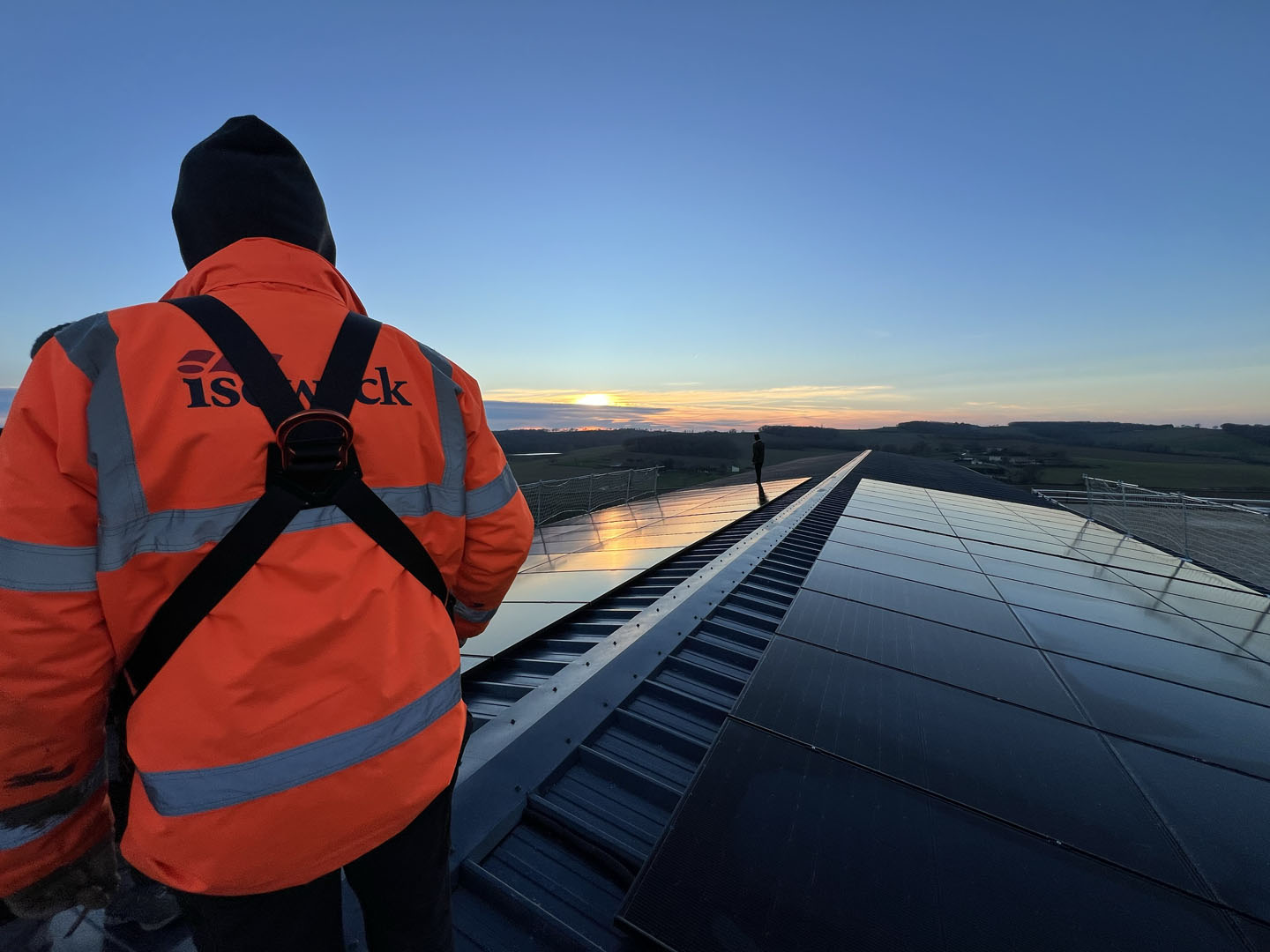Logo ISOWECK - Installateur RGE panneaux solaires MARMANDE