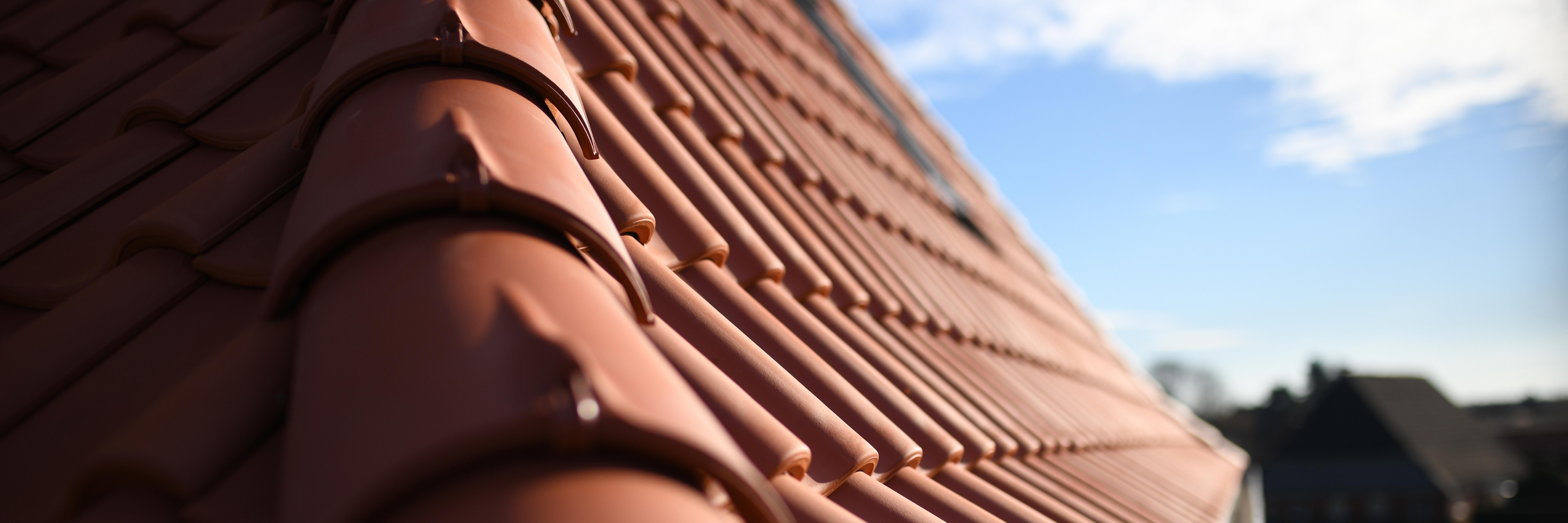 Logo AERO-MURS ET TOITURES - Installateur RGE panneaux solaires MANTRY
