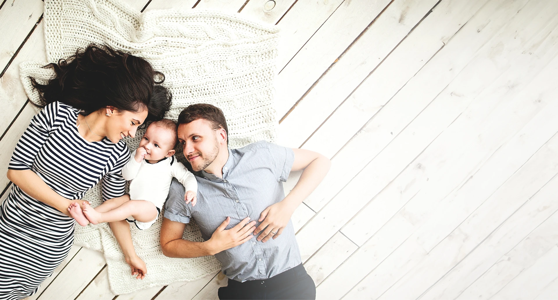 Logo VELAY CHAUFFAGE - Installateur RGE panneaux solaires BRIVES CHARENSAC