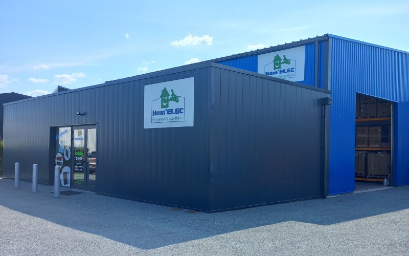 Logo HOM'ELEC - Installateur RGE panneaux solaires SAINT LAURENT DE LA