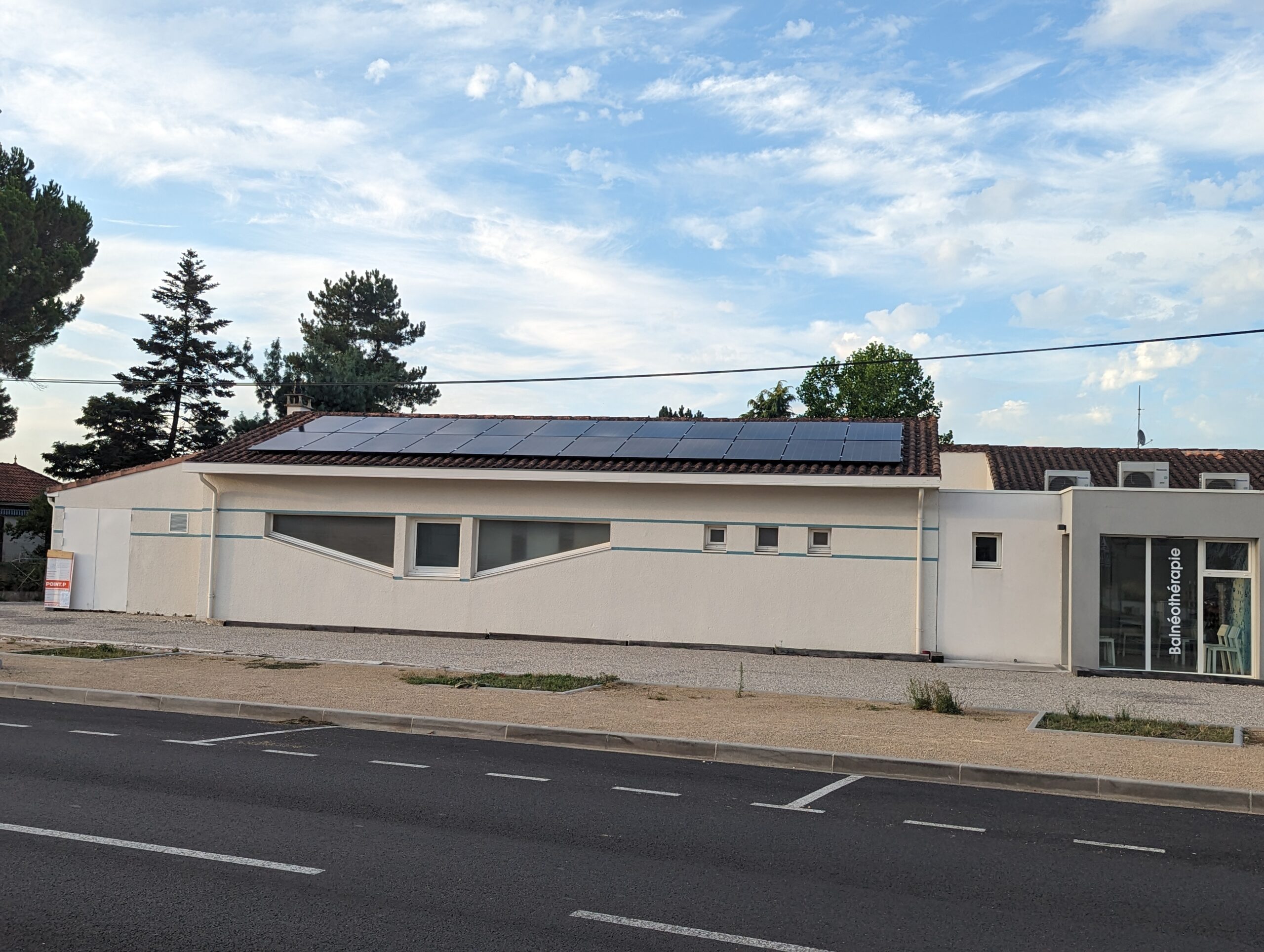 Logo DUFRIEN ELECTRICITE - Installateur RGE panneaux solaires BARSAC