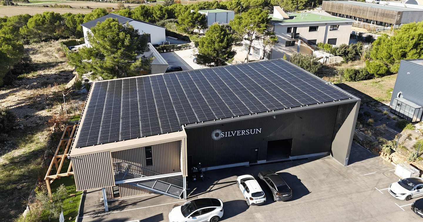 Logo SILVERSUN TECHNICS - Installateur RGE panneaux solaires LAMBESC