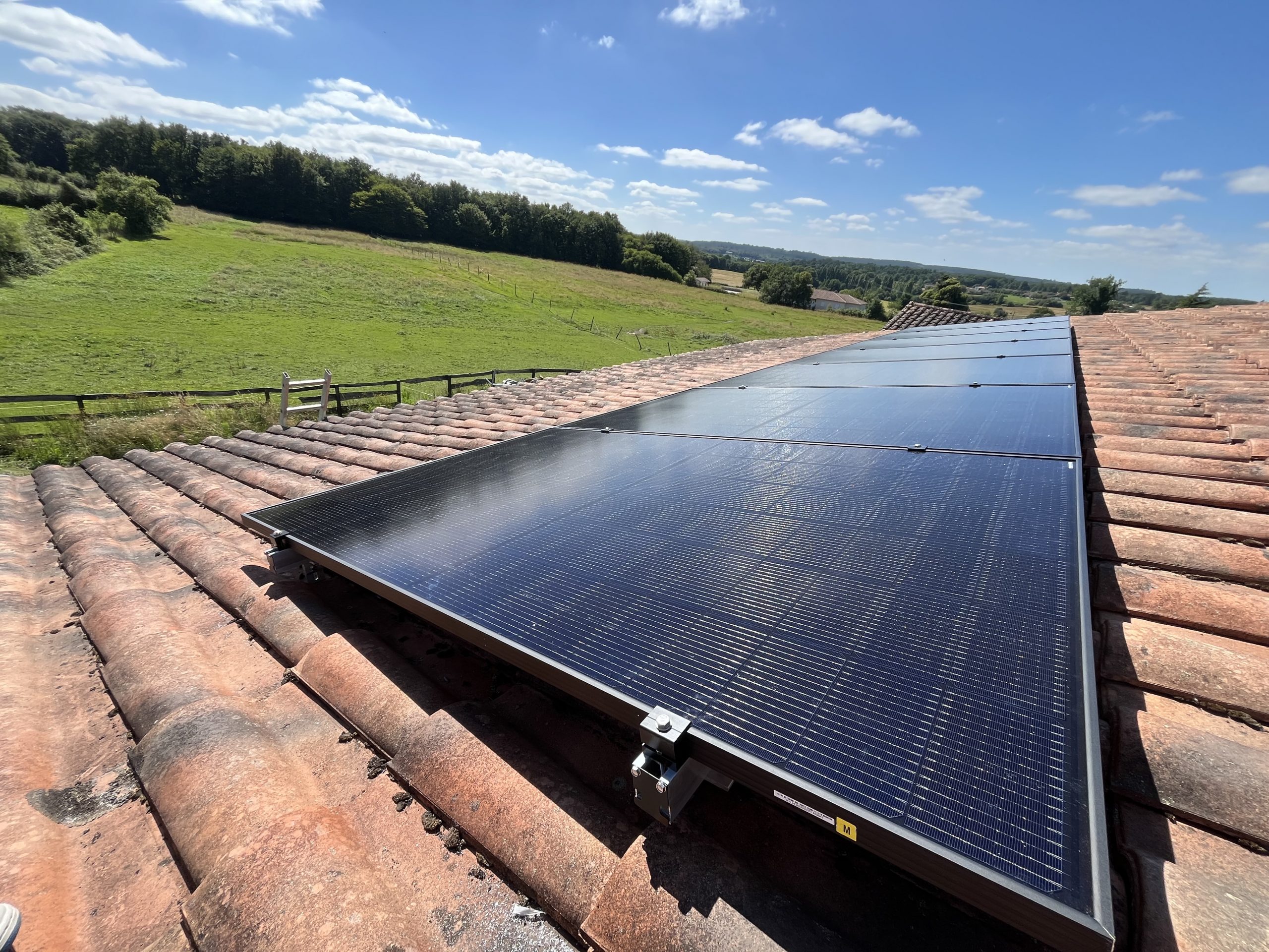 Logo SARL SUN7 ELEC - Installateur RGE panneaux solaires MONTGUYON